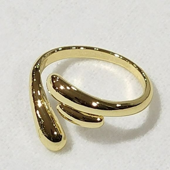 Womens Set of Two Silver And Gold Tear Shape Layers Twisted Open Ring Adjustable - Picture 13 of 14